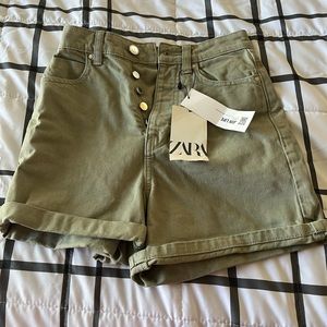 Zara denim shorts in size 0